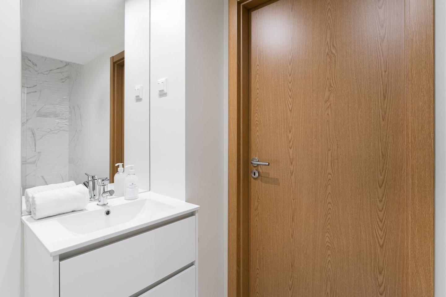 Guestready - Sleek Monochromatic In Bonfim Apartman Porto Kültér fotó